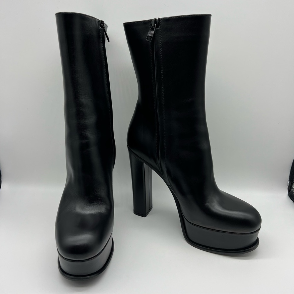 Alexander McQueen Black Leather Ankle Boots with Platform Size 40